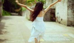 娱乐吃瓜酱背影头像,背影头像背后的故事